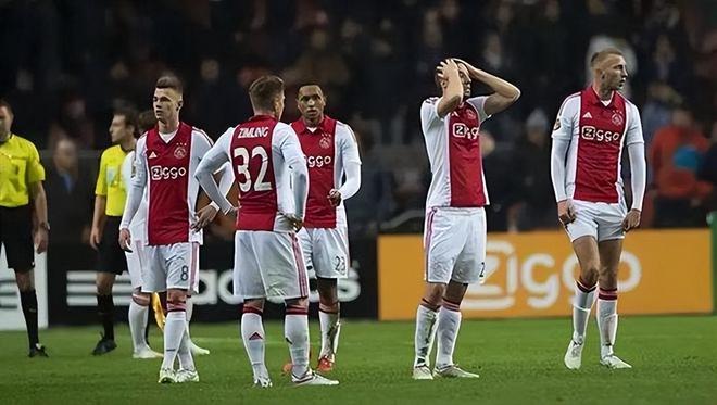 巴蒂尔传球 巴蒂尔传球