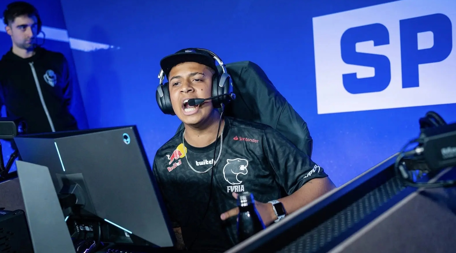 出现拐点 出现拐点